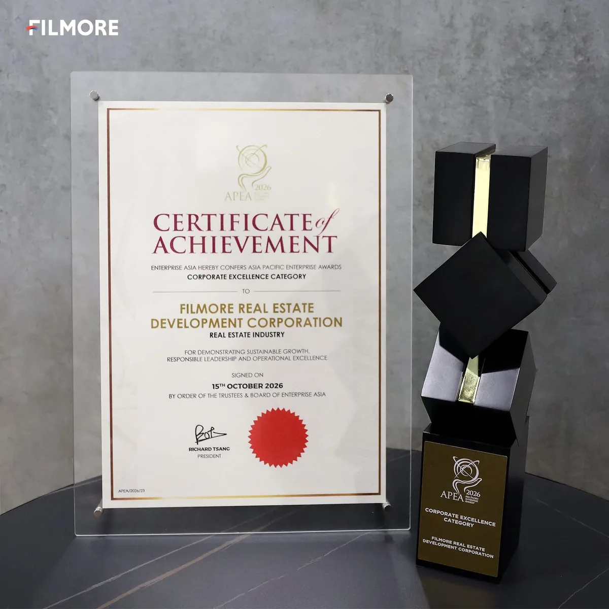Chứng nhận và cúp Corporate Excellence Award APEA 2026 của Filmore Development